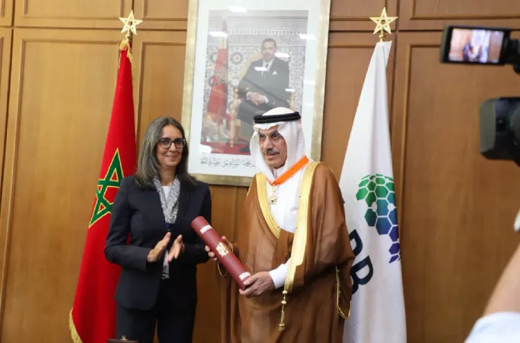 توشيح رئيس مجموعة البنك الإسلامي للتنمية بالوسام العلوي من درجة قائد
