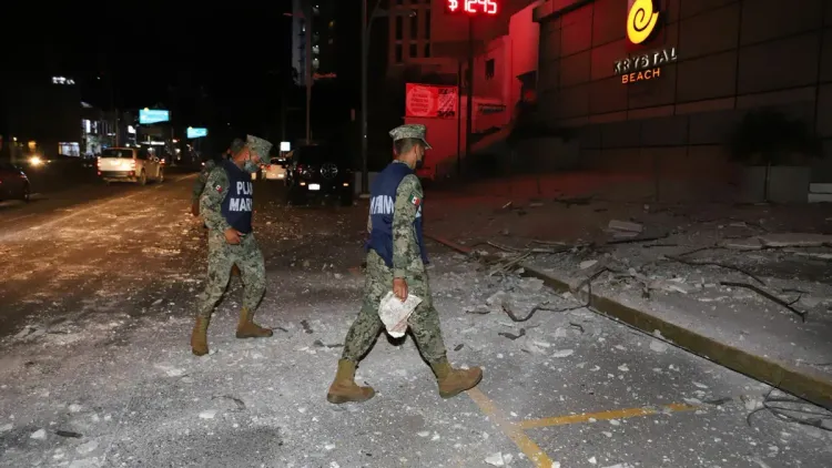 قتيلان و18 مصابا في انفجار داخل مطعم ببلدة سياحية مكسيكية