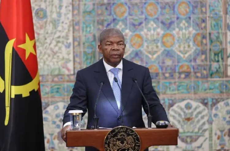 الرئيس الأنغولي جواو لورينسو يلقي آخر خطاب له حول حالة الأمة في 15 أكتوبر