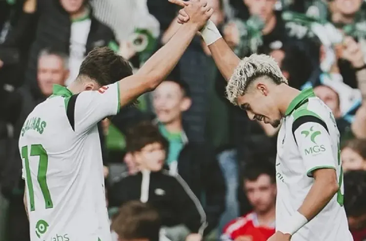 الدوري الإسباني.. ياسر الزابيري يقود راسينغ سانتاندير إلى فوز ثمين على إسبانيول (2-1)