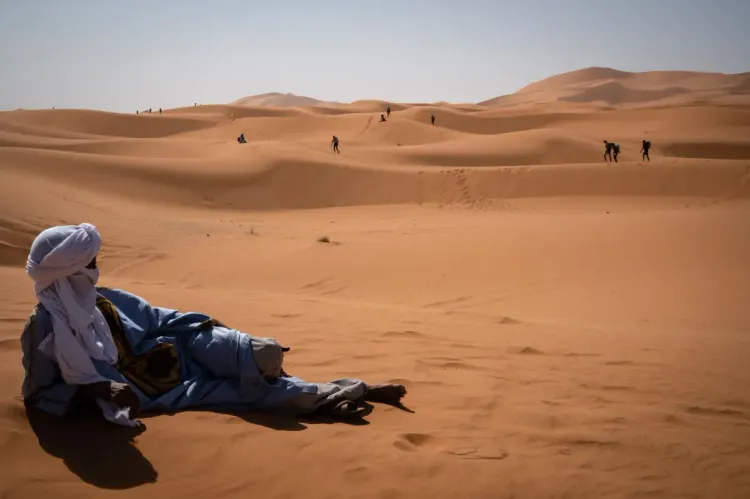 "الحياة في الصحراء".. شريط وثائقي برازيلي يأخذ المشاهد في رحلة لاكتشاف المغرب وتقاليده العريقة