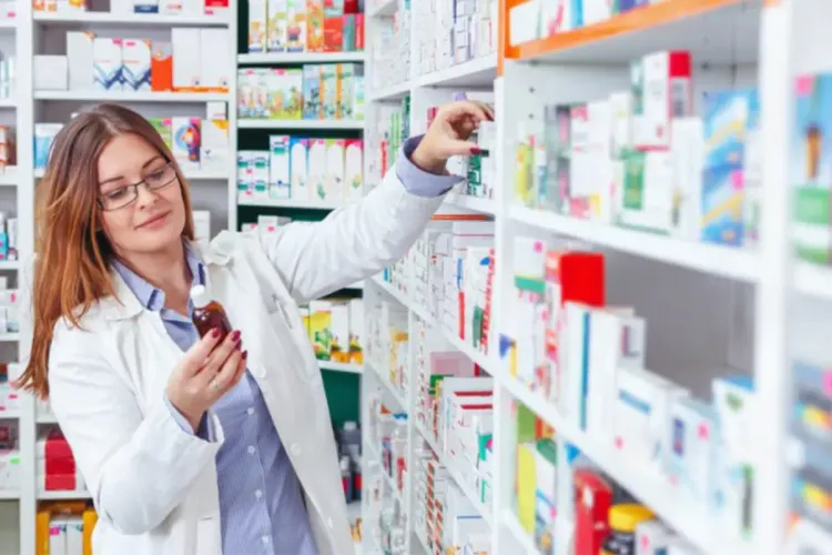 مديرية الأدوية والصيدلة تعقد لقاءات تشاورية مع الفاعلين في القطاع الصيدلي