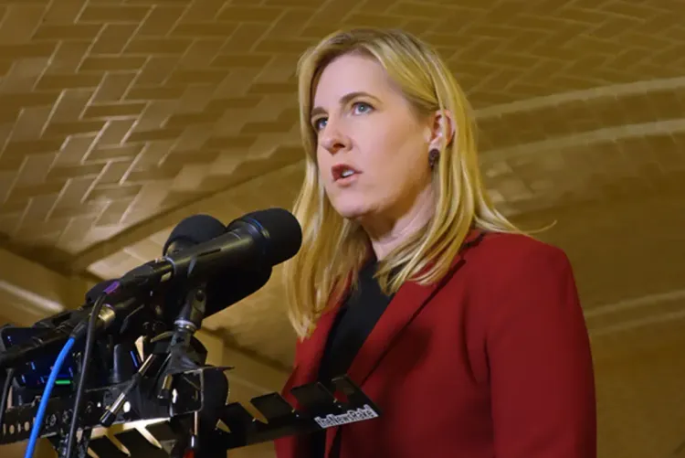 الولايات المتحدة.. مصرع منتخبة محلية في مينيسوتا على يد شخص مسلح