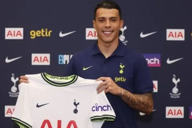 الإسباني بيدرو بورو ينتقل إلى نادي توتنهام الانجليزي