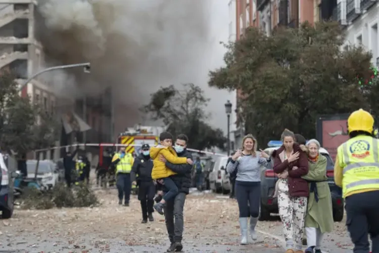 إصابة 17 شخصا في انفجار منزل بمدريد