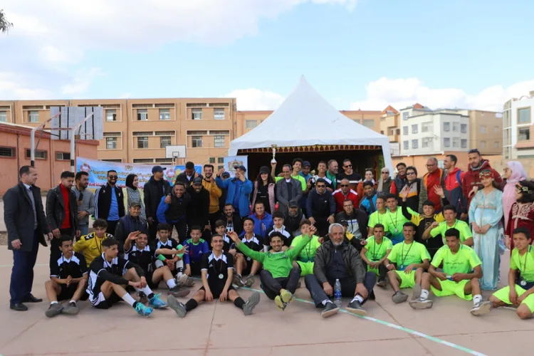 وزارة التربية الوطنية والرياضة تعلن مشاركة 880 تلميذاً وتلميذةً في منافسات البطولتين الوطنيتين المدرسيتين