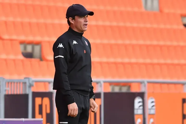 نادي لوريان الفرنسي يعلن ريجيس لو بري مدرباً جديداً لفريقه