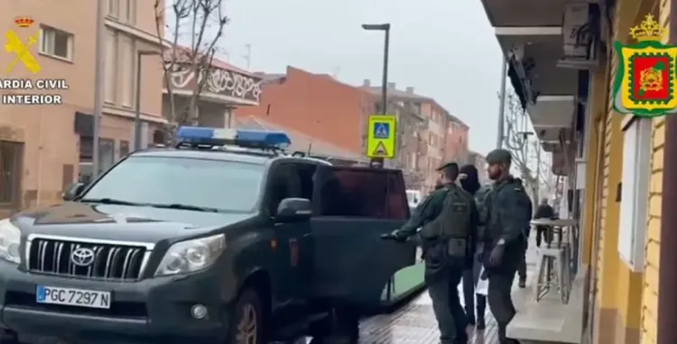 إسبانيا.. توقيف سبعة أشخاص يشتبه في انتمائهم إلى تنظيم "داعش" بالتعاون الوثيق مع المديرية العامة لمراقبة التراب الوطني