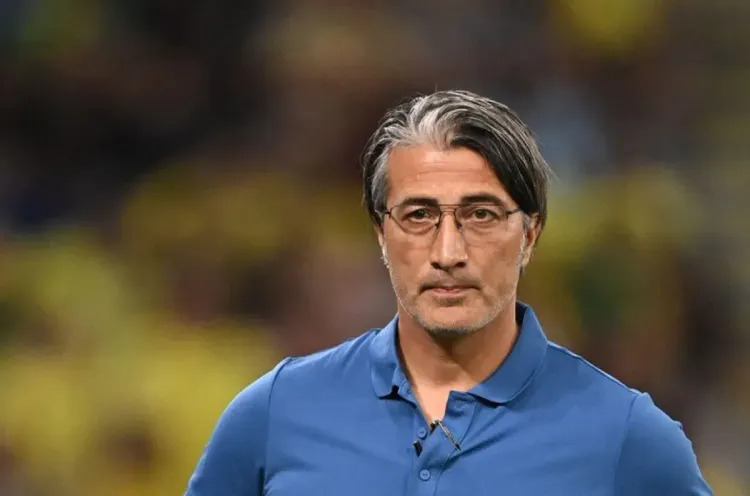 الاتحاد السويسري لكرة القدم يمدد عقد المدرب مراد ياكين