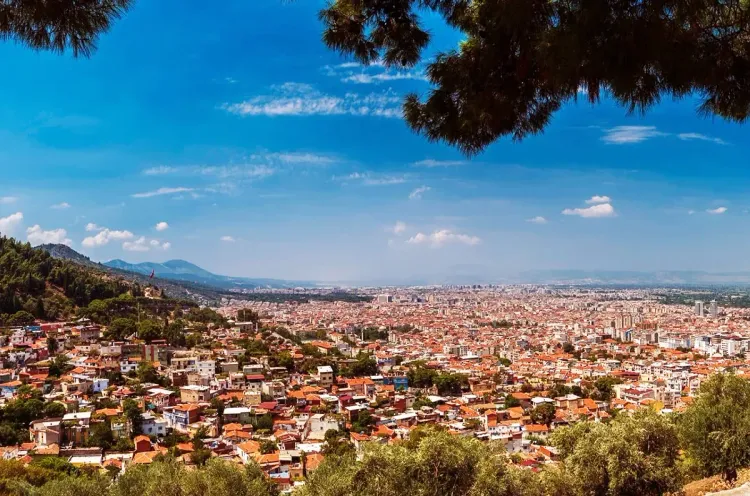 اكتشاف ساحة "أغورا" عمرها 2200 عام بغرب تركيا