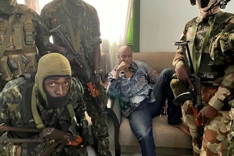 غينيا: الرئيس السابق ألفا كوندي حر طليق