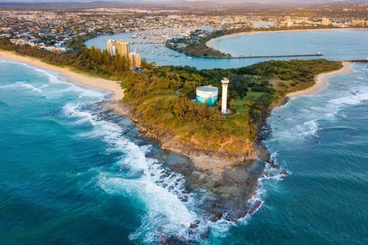 مكتب الأرصاد الجوية الأسترالي يحذر من فيضانات متوقعة في ولاية كوينزلاند