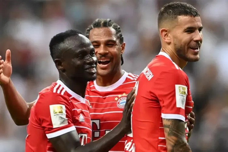 بايرن ميونيخ يعود إلى سكة الانتصارات ويحافظ على الصدارة