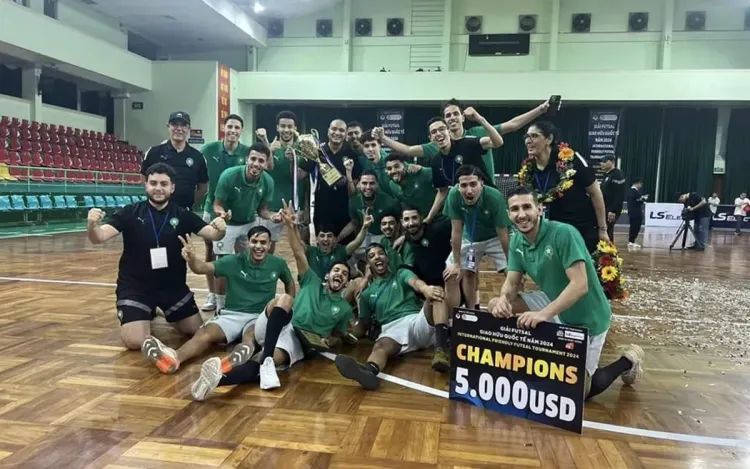 المنتخب المغربي الرديف لكرة القدم داخل القاعة يفوز بالدوري الدولي للفيتنام
