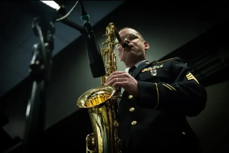 فرقة Free Groove Concerts الموسيقية للجيش الأمريكي تسافر بجمهور القنيطرة عبر أنغام "ستيفي وندر"