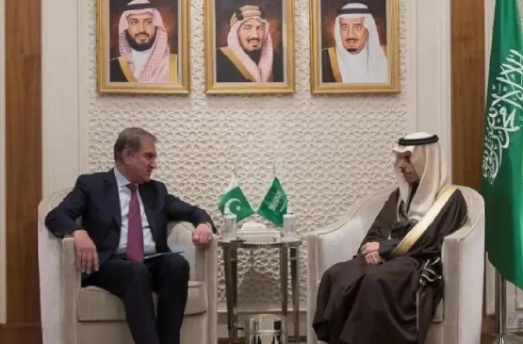 وزير الخارجية السعودي ونظيره الباكستاني يبحثان العلاقات الثنائية والمستجدات الإقليمية