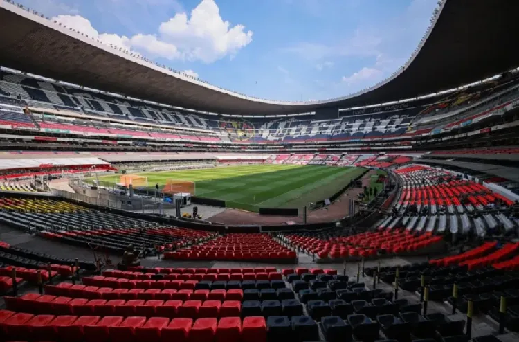 افتتاح ملعب "أزتيكا" التاريخي خلال ودية المكسيك والبرتغال