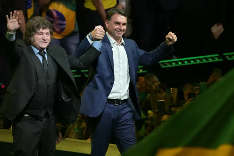 الانتخابات الرئاسية في البرازيل.. انطلاق الحملة الانتخابية على وقع مواجهة بين لولا دا سيلفا وفلافيو بولسونارو