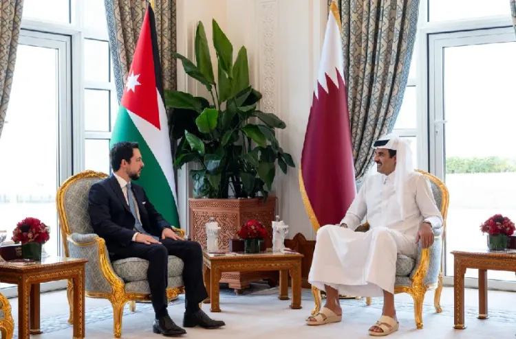 أمير قطر يبحث مع ولي العهد الأردني المستجدات الإقليمية والدولية