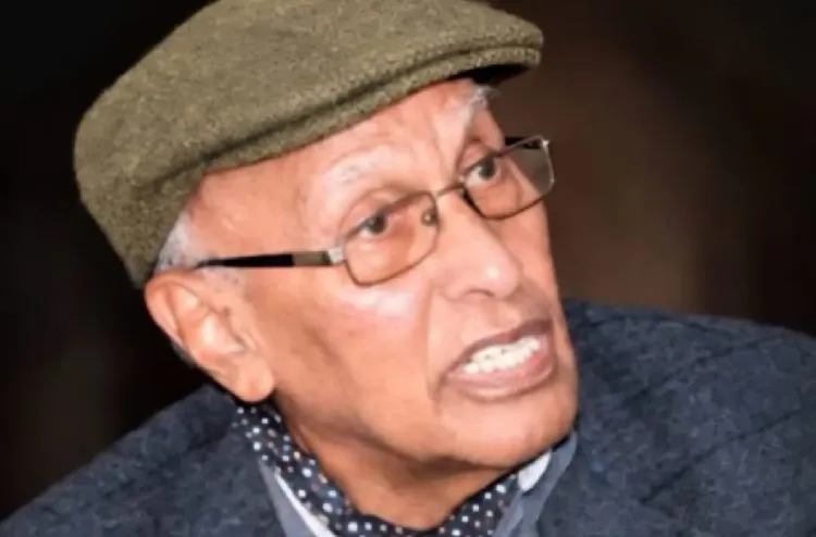 وفاة الكاتب المسرحي المغربي عزيز السغروشني