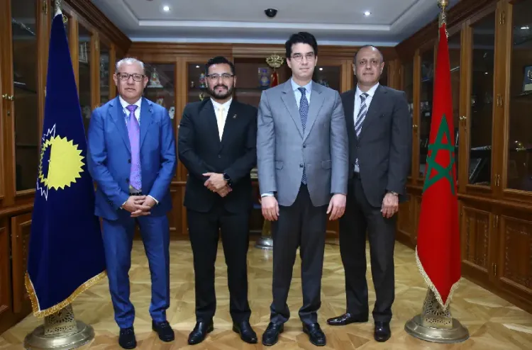 نائب رئيس مجلس النواب يجري محادثات مع رئيس برلمان الأنديز