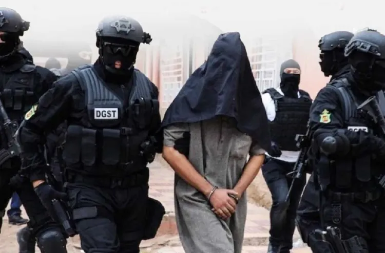 توقيف شخص متطرف بمدينة طنجة .. الخبرات الفيزيو-كيميائية كشفت احتواء العينات المحجوزة على مواد تدخل في صناعة وإعداد المواد المتفجرة (بلاغ)