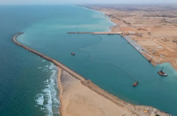 إغلاق ميناء العريش البحري بمصر بسبب سوء الأحوال الجوية
