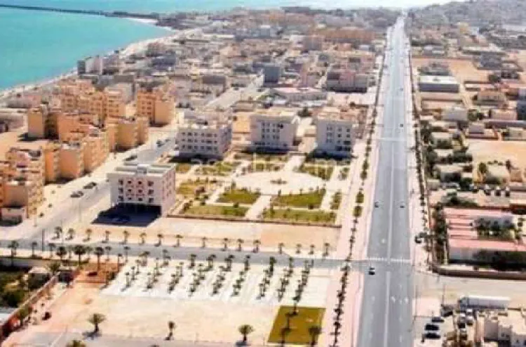 مسؤولو مقاولات فرنسية يستكشفون المؤهلات الاقتصادية لجهة الداخلة–وادي الذهب