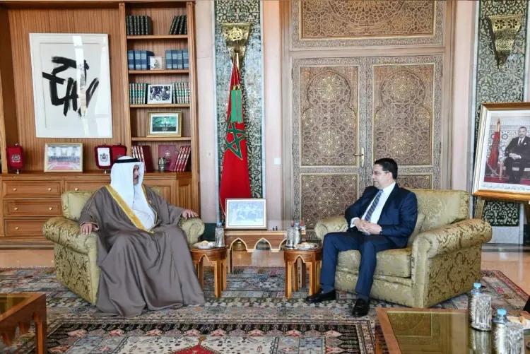 السيد بوريطة يجري بعمان محادثات مع نظيره البحريني
