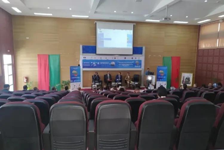 الداخلة.. ندوة وطنية تناقش آفاق الاستثمار ودوره في تعزيز التنمية