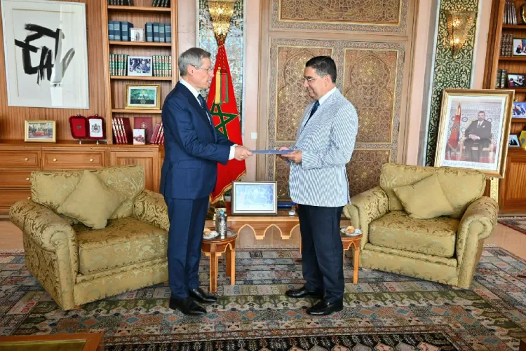 السيد بوريطة يستقبل مستشار رئيس جمهورية رومانيا حاملا رسالة إلى جلالة الملك