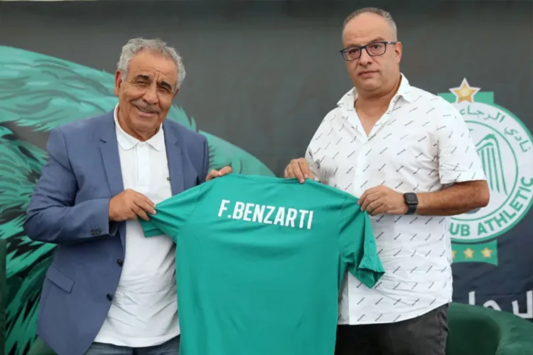 الرجاء الرياضي يعزز صفوفه بثمانية لاعبين جدد استعدادا للموسم الرياضي الجديد