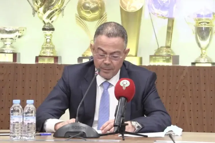 فوزي لقجع يدعو إلى اتخاذ جميع الإجراءات والتدابير الكفيلة بإنجاح عودة الجماهير