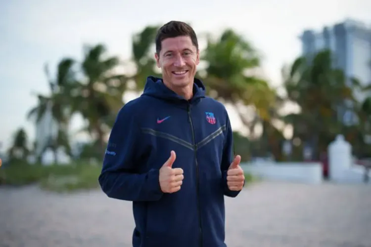 ليفاندوفسكي يضيع ركلة جزاء لبولندا  في تعادلهم ضد المكسيك