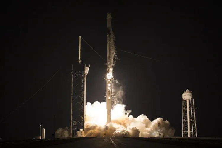 ناسا تطلق مركبة أخرى نحو المحطة الفضائية