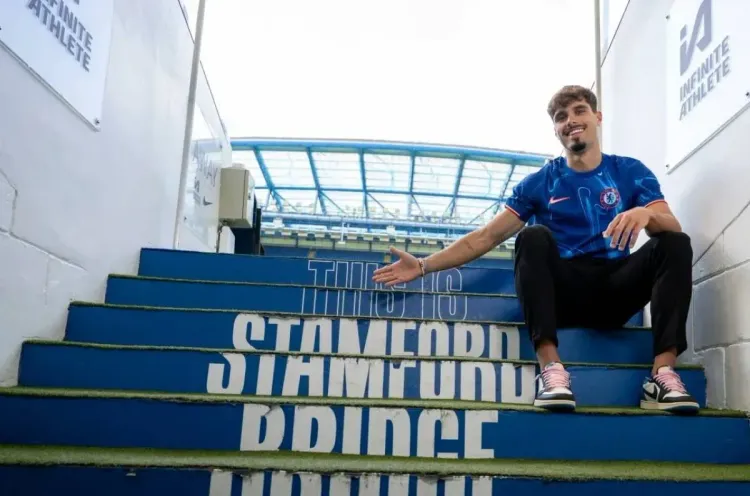 البرتغالي الدولي نيتو