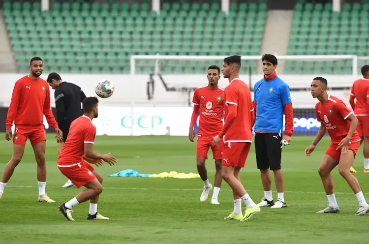 رسميا .. تشكيلة أسود الأطلس أمام زامبيا