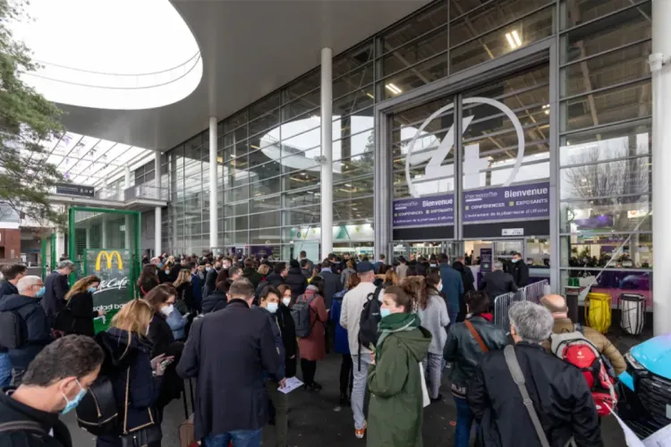 مشاركة المغرب في معرض الصيدلة فارماغورا بلوس 2022 بباريس