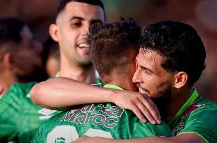 الرجاء الرياضي يلتحق بالجيش الملكي في نهائي كأس العرش بفوزه على مولودية وجدة