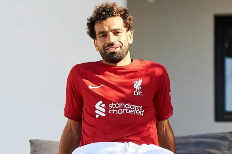 محمد صلاح يجدد عقده لمدة طويلة مع ليفربول