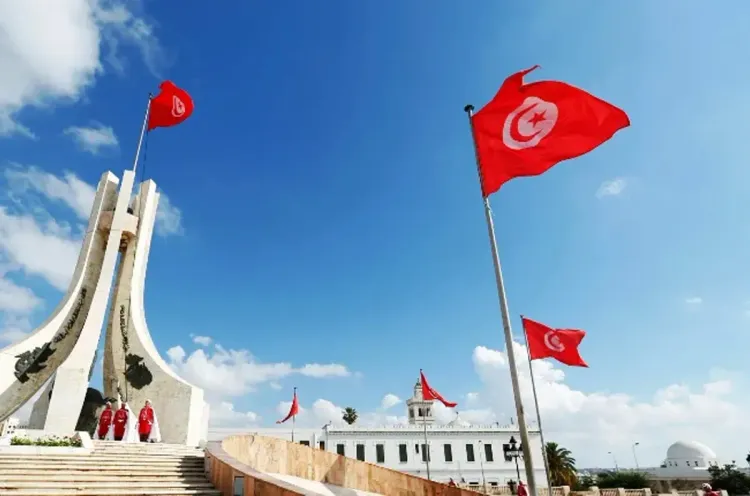 وزارة العدل التونسية تأذن بفتح بحث مع كل من ينشر محتوى يمس ب"القيم الأخلاقية" على شبكات التواصل الاجتماعي