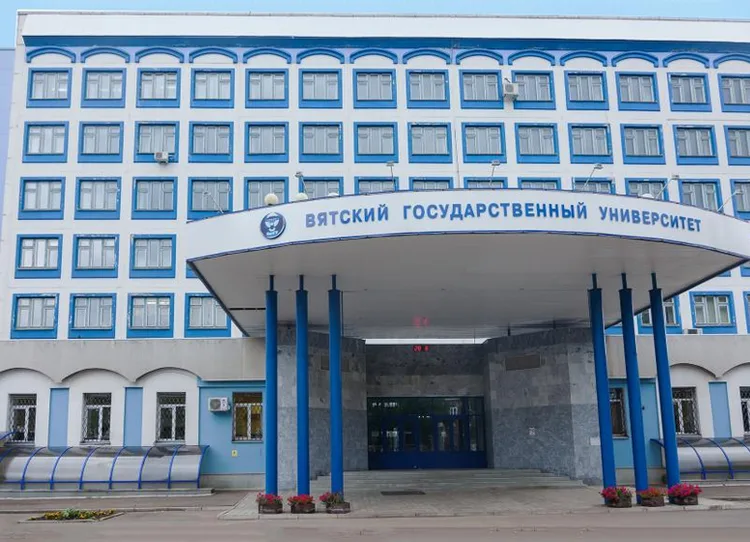 علماء من روسيا يبتكرون طريقة جديدة لإعادة تدوير النفايات الطبية البلاستيكية