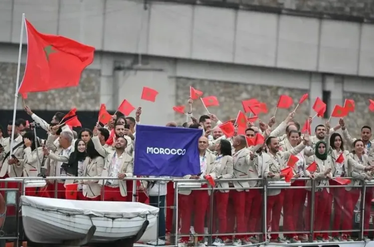 استعراض الوفد الرياضي المغربي في حفل افتتاح دورة الألعاب الأولمبية باريس 2024