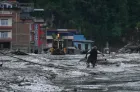 Inondations dans l'Himalaya: 538 morts et 93.000 personnes affectées, selon les organisations humanitaires