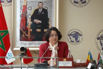 La gouvernance de l'IA doit garantir la diversité culturelle et le pluralisme de l'information (Mme Akharbach)