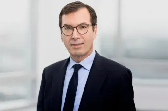 Flambée des carburants : le gouvernement français disposé à mettre en place "des mesures de chômage partiel" pour soulager les entreprises