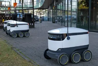 Le gouvernement français ouvre la voie à l’homologation des premiers robots de livraison autonome