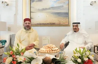 SM le Roi adresse un message au Serviteur des Lieux Saints de l’Islam suite au malaise qu'il a subi