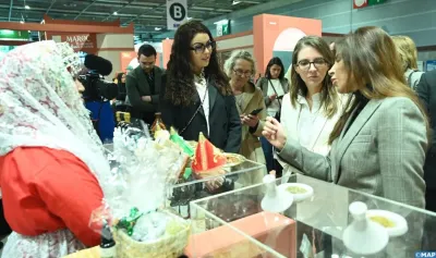 La ministre française chargée de l'Égalité femmes-hommes visite le pavillon marocain au SIA de Paris
