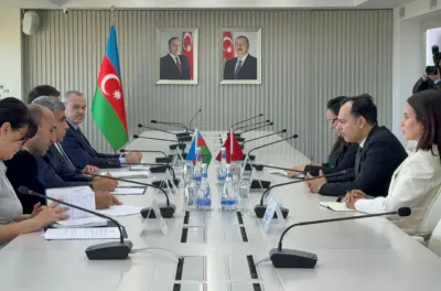 Bakou : M. Sekkouri prend part à la 1ʳᵉ réunion du Conseil exécutif du Centre du travail de l'OCI